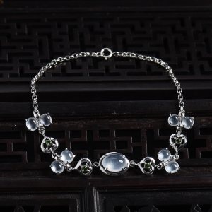 18K白金镶冰种翡翠手链