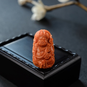 MOMO珊瑚黄财神吊坠