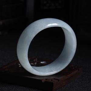 54.5#糯种翡翠贵妃镯