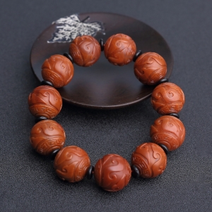 17.5mm柿子红南红回纹珠手串