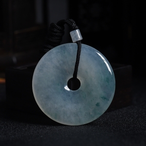 糯冰种飘花翡翠平安扣吊坠