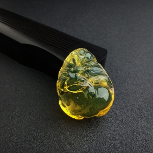 金珀马到成功吊坠