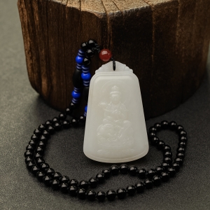 和田白玉观音吊坠