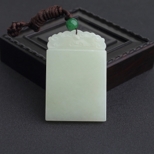 和田青白玉无事牌吊坠