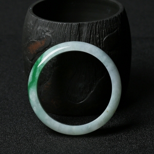 58mm糯种飘翠翡翠手镯