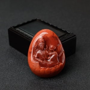 俏色南红观音吊坠