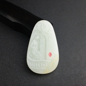 俄料青白玉山料少女吊坠