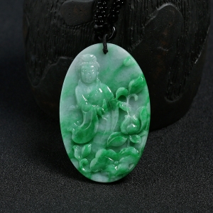 糯种深绿翡翠观音吊坠