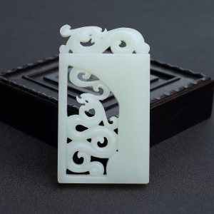 俄料青白玉山料镂空龙凤牌吊坠