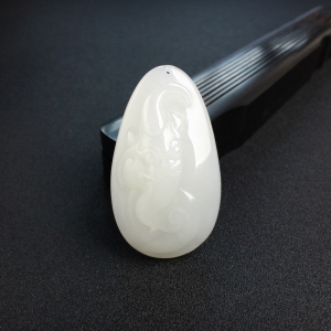 青海料白玉山料兽面吊坠