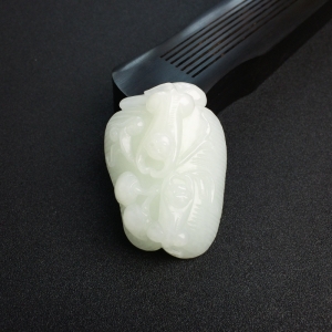 俄料白玉山料一夜封侯吊坠