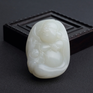 新疆和田白玉籽料弥勒佛吊坠