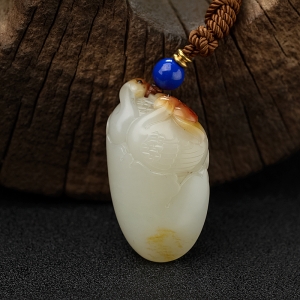 新疆和田白玉籽料天鹅吊坠