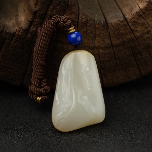 新疆和田白玉籽料观音吊坠
