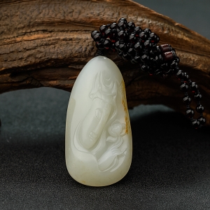 新疆和田白玉籽料观音吊坠
