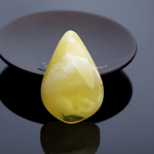 鸡油黄白花蜜蜜蜡随形吊坠