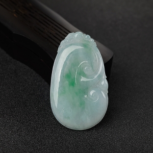 糯种飘花翡翠如意吊坠
