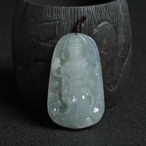 糯冰种浅绿翡翠观音吊坠