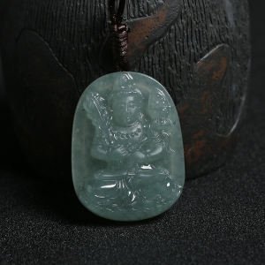 糯冰种浅绿翡翠虚空藏吊坠
