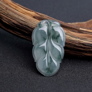 糯种飘花翡翠叶子吊坠