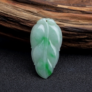 糯种飘花翡翠叶子吊坠