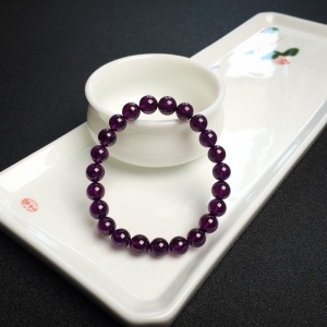 7.5mm紫色石榴石手串