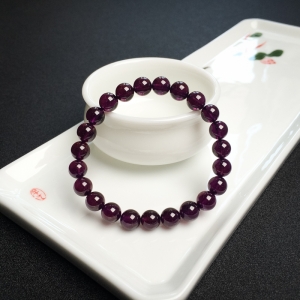8mm紫色石榴石手串
