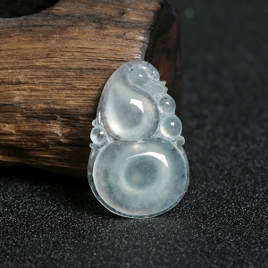 冰糯种无色翡翠葫芦吊坠