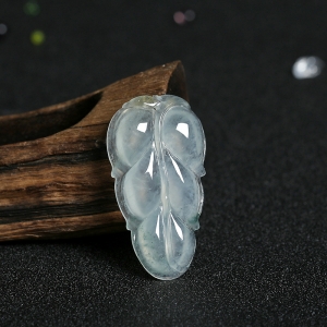 冰糯种飘花翡翠金枝玉叶吊坠