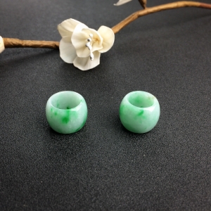 糯种飘翠翡翠路路通吊坠（两件）