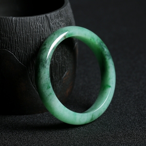 58.5#糯种飘绿花翡翠平安镯