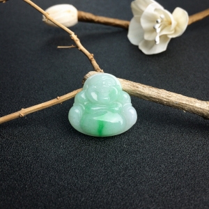 糯种飘翠翡翠佛吊坠