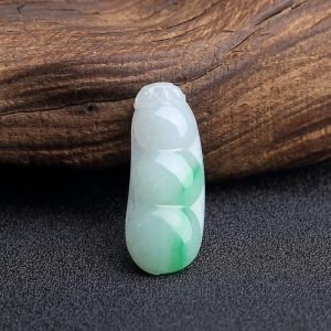 糯种飘翠翡翠福豆吊坠