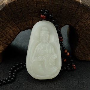 新疆和田白玉籽料观音吊坠