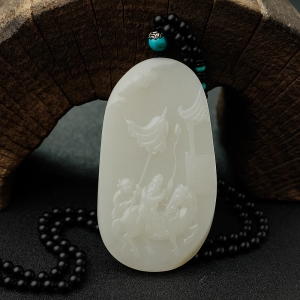 新疆和田白玉籽料带子上朝吊坠