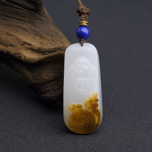 籽料和田玉弥勒佛吊坠