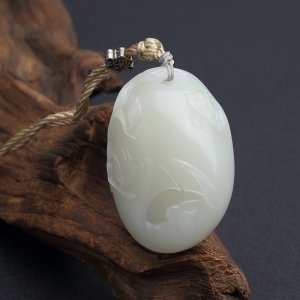 籽料和田白玉花鸟吊坠