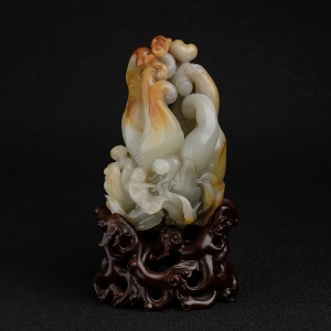 新疆俏色和田玉籽料佛手瓜摆件