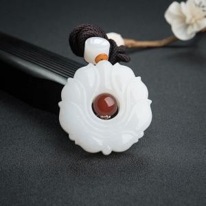 俄料白玉山料莲花吊坠