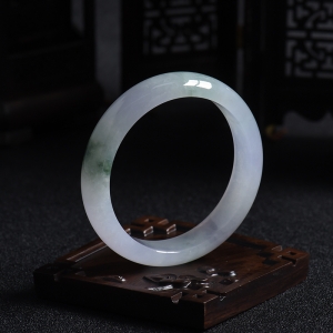 54.81#糯种飘花翡翠手镯