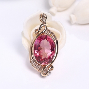 18K镶粉色托帕石吊坠