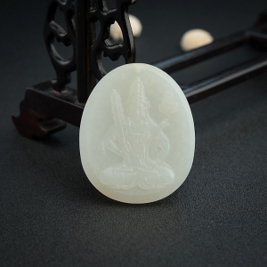 俄料青白玉山料虚空藏菩萨吊坠