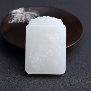 俄料白玉山料喜上眉梢吊坠