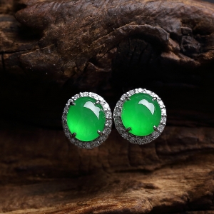 18k镶冰种阳绿翡翠耳钉