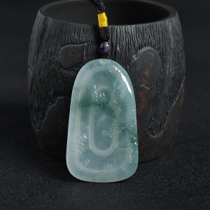 糯冰种飘花翡翠山水图吊坠