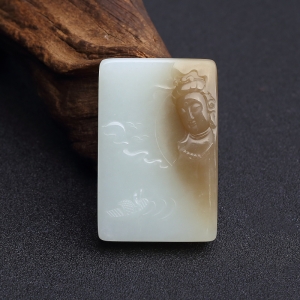 俄料俏色和田玉山料观音吊坠