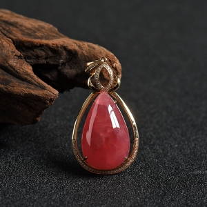 18K金镶钻极品红纹石水滴吊坠