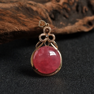 18K金镶钻极品红纹石圆形吊坠