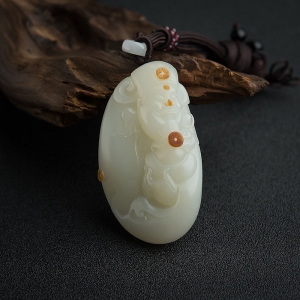 新疆和田白玉籽料财神吊坠