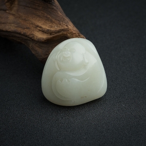 新疆和田青白玉籽料佛吊坠